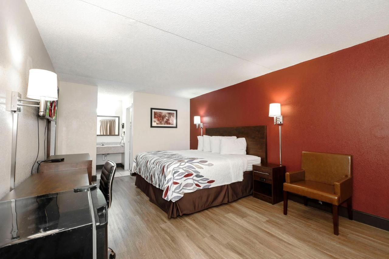 Red Roof Inn Fredericksburg North Esterno foto