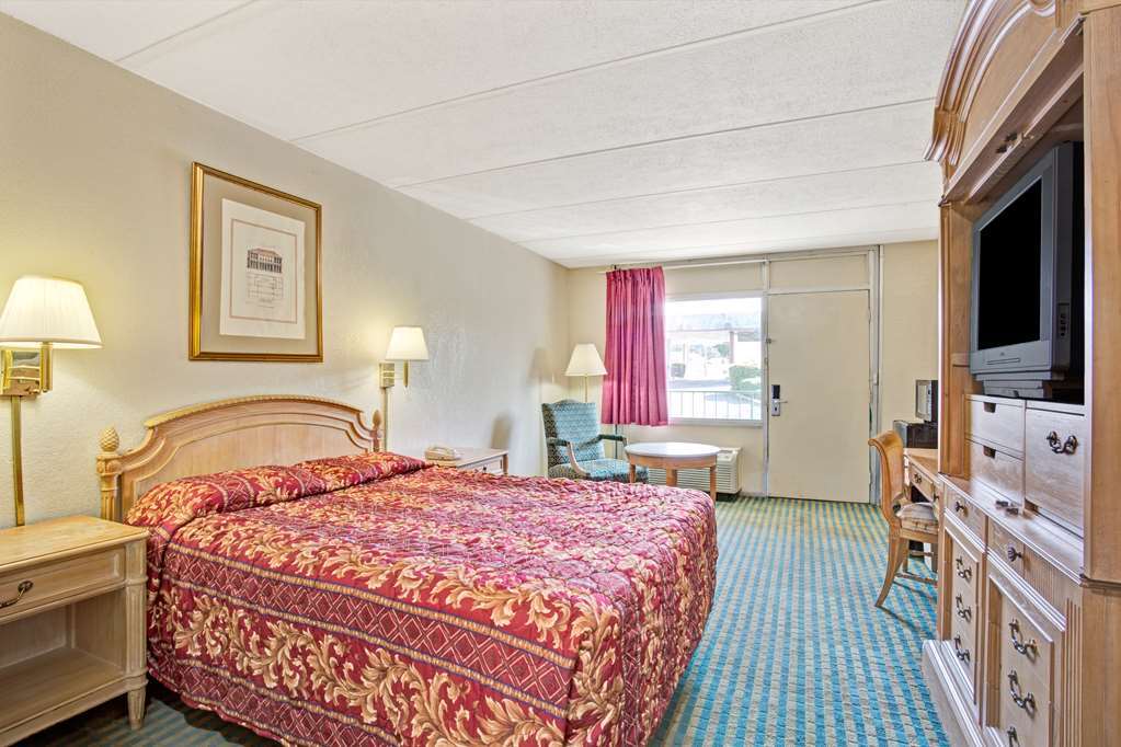Red Roof Inn Fredericksburg North Camera foto