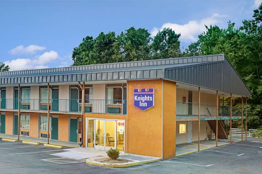 Red Roof Inn Fredericksburg North Esterno foto