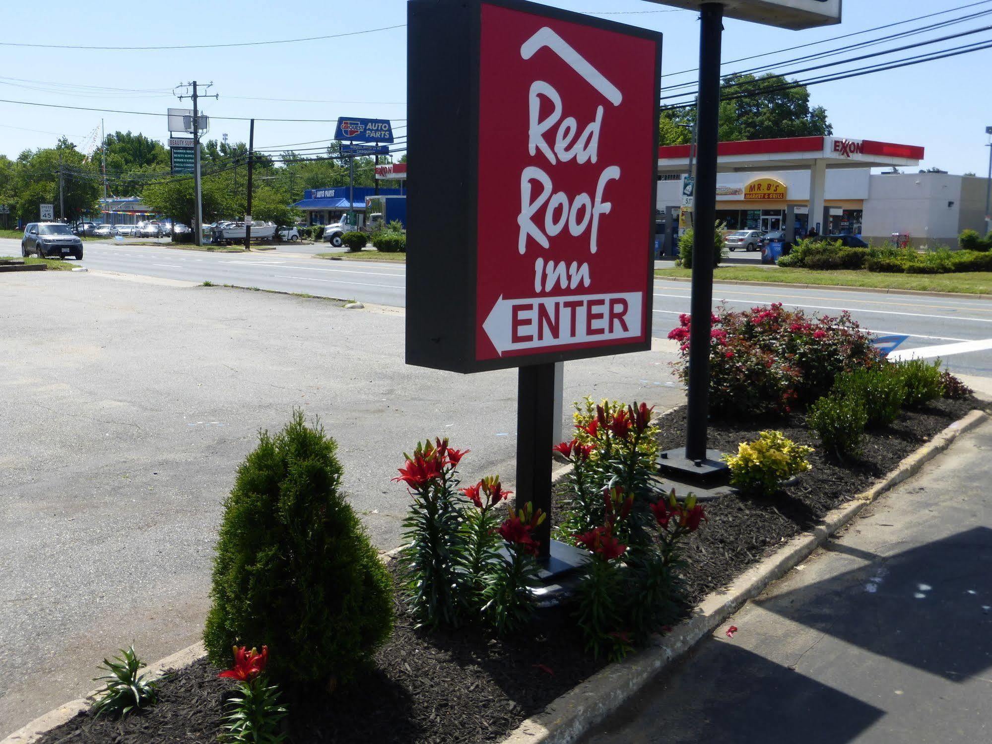 Red Roof Inn Fredericksburg North Esterno foto